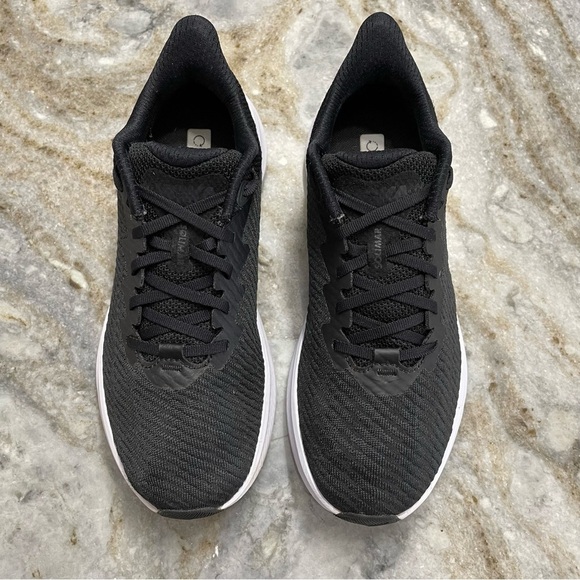 Hoka Solimar Everyday Training Shoes Sneakers Black/White Women’s 8.5 D - Picture 2 of 13